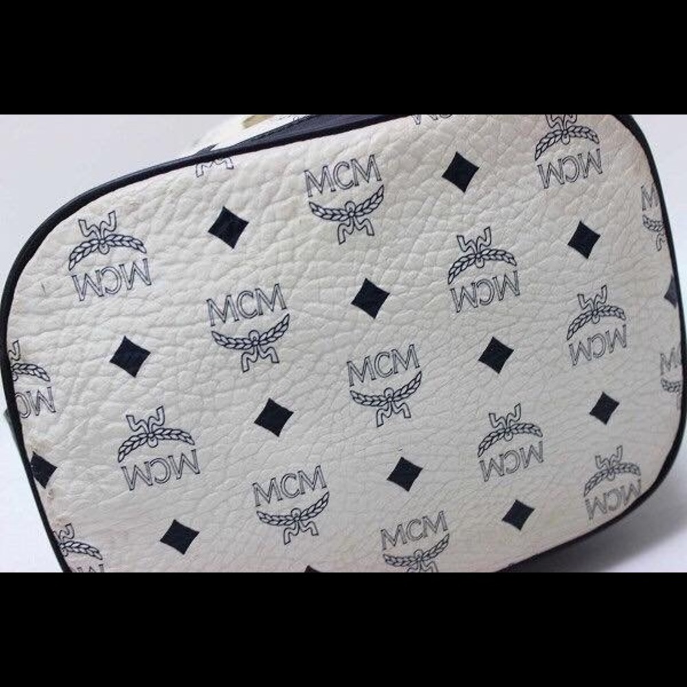 MCM Elegant Cross Body Hobo Bucket Bag - Picture 7 of 8
